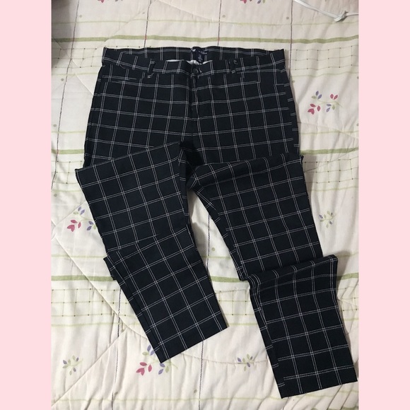 GAP Pants - Gap Black Grid Patterned Slim Pants